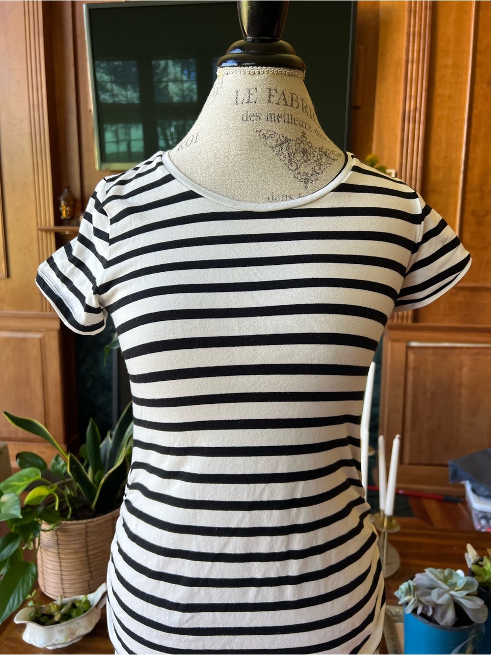 Old Navy Black & White Striped Short-Sleeve Midi Dress - Picture 2 of 6
